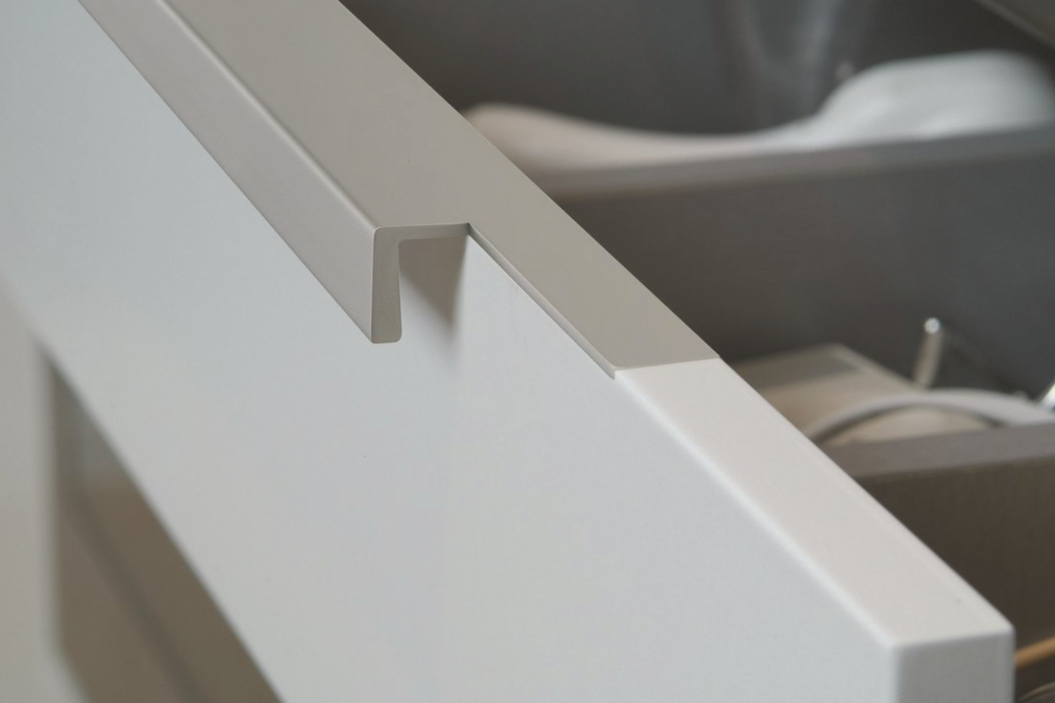 01-2012 Estiva 4022 now available in 4 sizes.