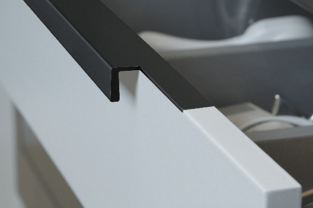 07 - 2015 Black is back .... - Mardeco Architectural Hardware