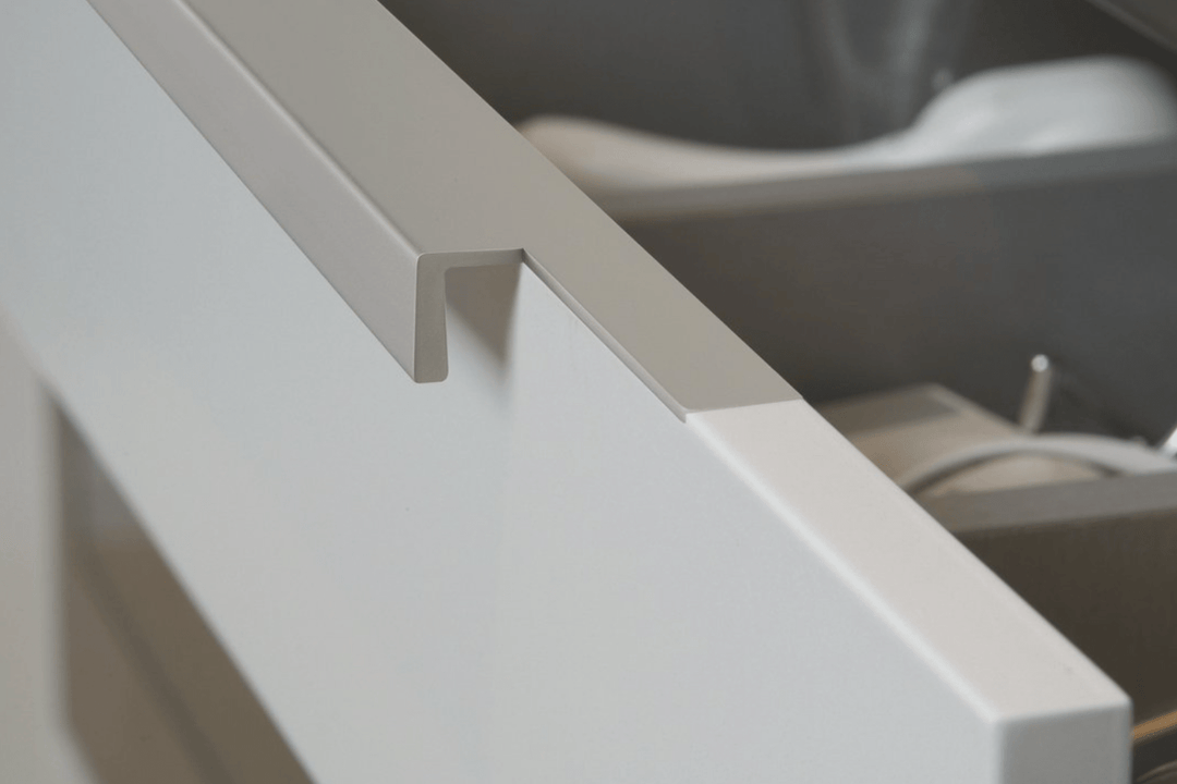 01-2012  Estiva 4022 now available in 4 sizes. - Mardeco Architectural Hardware